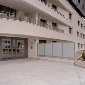  Hébergement de vacances Le 305 - T3 With Garage And Beautiful Terrace